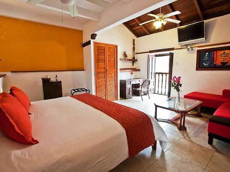 Hotel Casa Los Puntales Cartagena  4*,